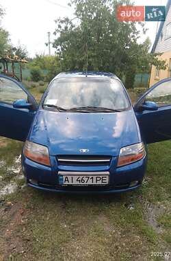 Хэтчбек Daewoo Kalos 2004 в  фото 18 Хэтчбек Daewoo Kalos 2004 в