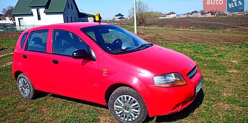 Хетчбек Daewoo Kalos 2003 в Чернівцях фото 3 Хетчбек Daewoo Kalos 2003 в Чернівцях