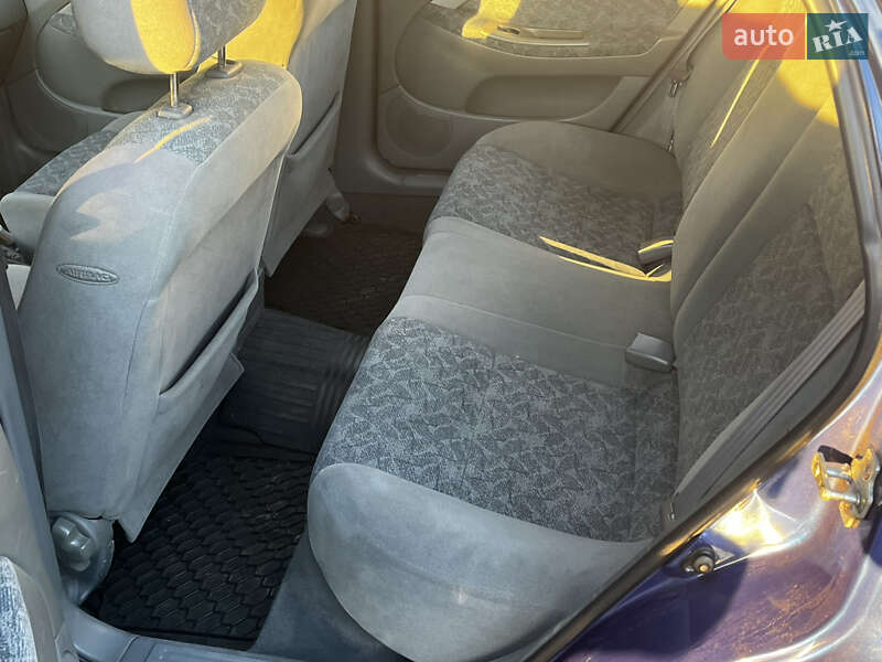 Хэтчбек Daewoo Lacetti 2004 в Киеве