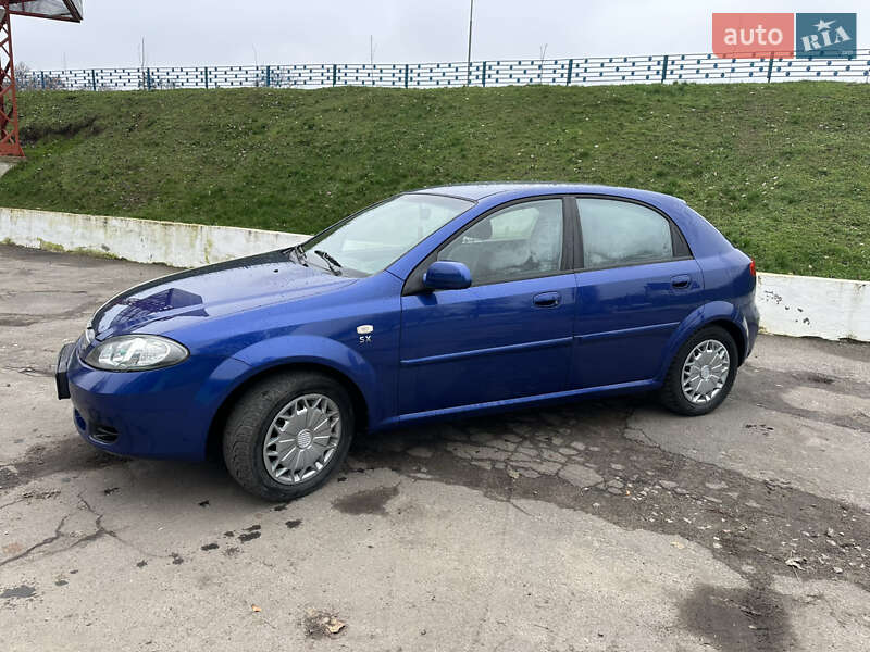 Хетчбек Daewoo Lacetti 2004 в Первомайську