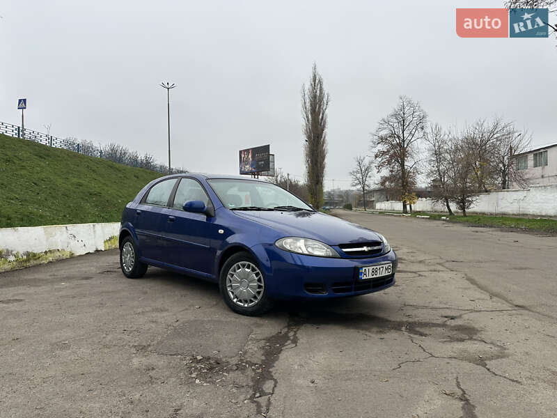 Хетчбек Daewoo Lacetti 2004 в Первомайську