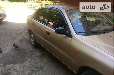 Седан Daewoo Lanos 2002 в Черновцах