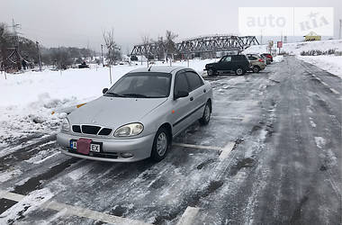 Седан Daewoo Lanos 2003 в Киеве