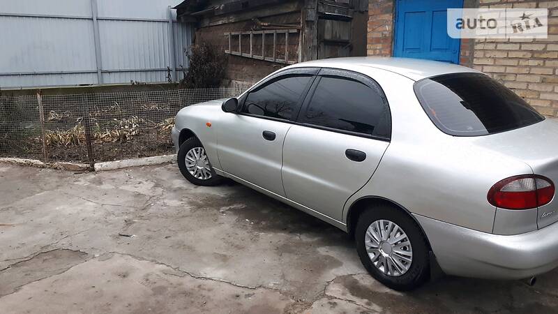 Седан Daewoo Lanos 2003 в Києві
