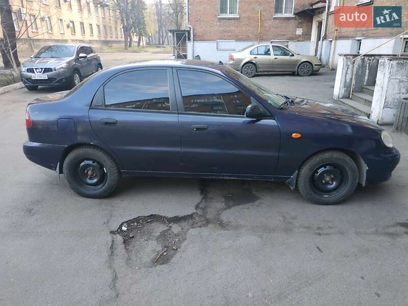 Седан Daewoo Lanos 2004 в Кривом Роге