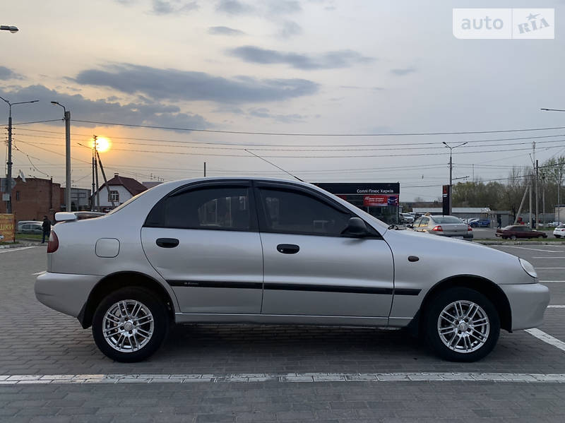 Седан Daewoo Lanos 2005 в Харькове