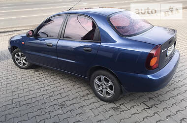 Седан Daewoo Lanos 2010 в Киеве