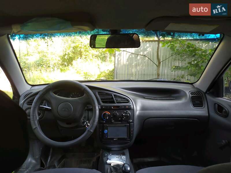 Седан Daewoo Lanos 1998 в Ивано-Франковске