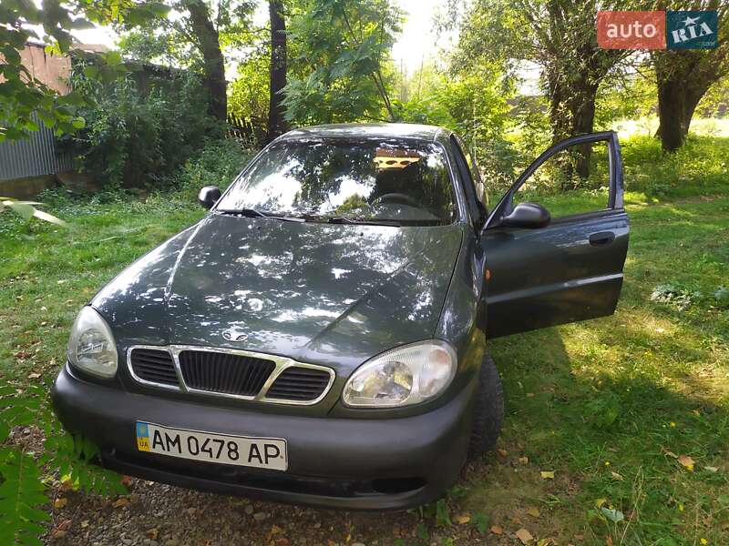 Седан Daewoo Lanos 1998 в Ивано-Франковске