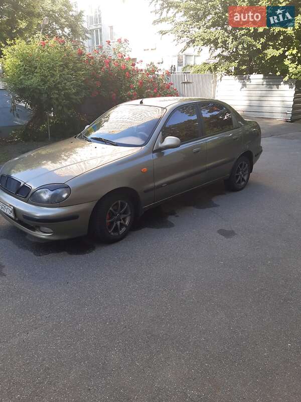 Седан Daewoo Lanos 2005 в Киеве
