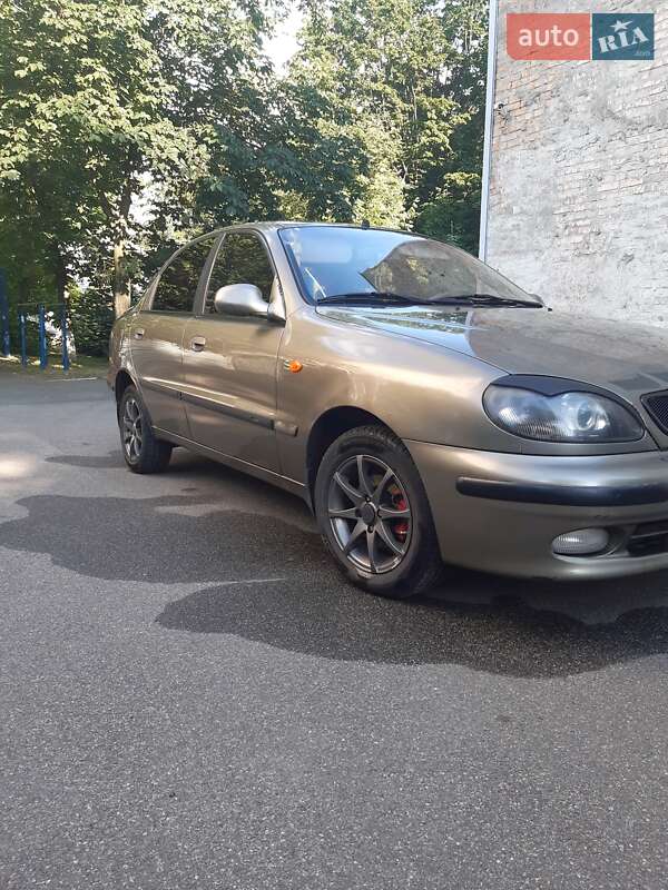 Седан Daewoo Lanos 2005 в Киеве