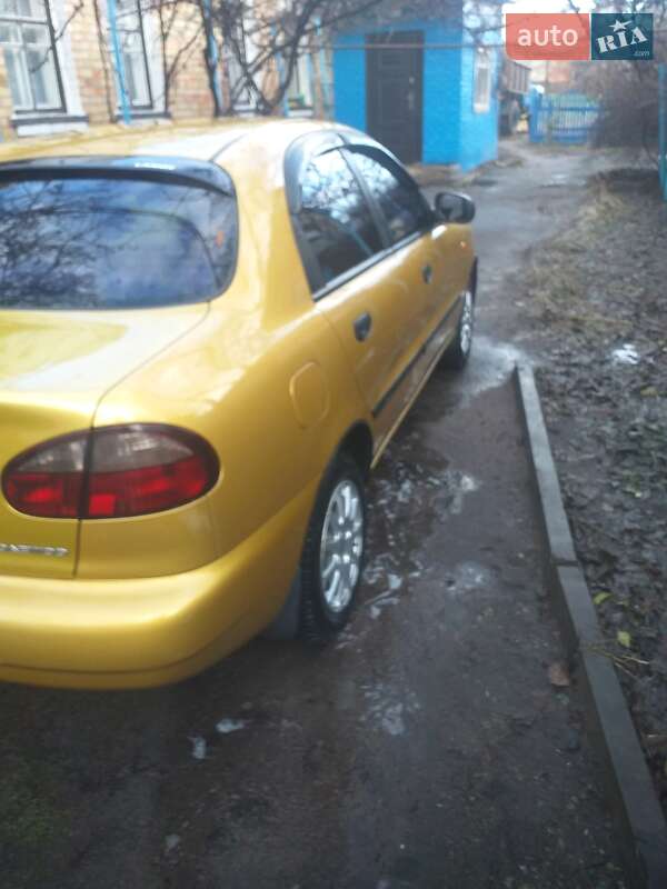 Седан Daewoo Lanos 2003 в Вишгороді