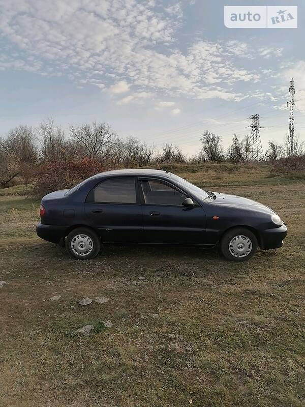 Седан Daewoo Lanos 2002 в Кривом Роге