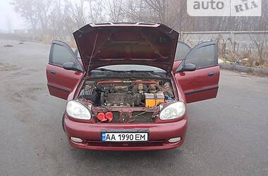 Седан Daewoo Lanos 2004 в Киеве