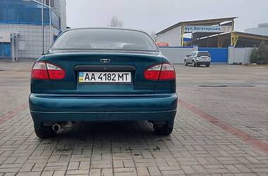 Седан Daewoo Lanos 2000 в Киеве