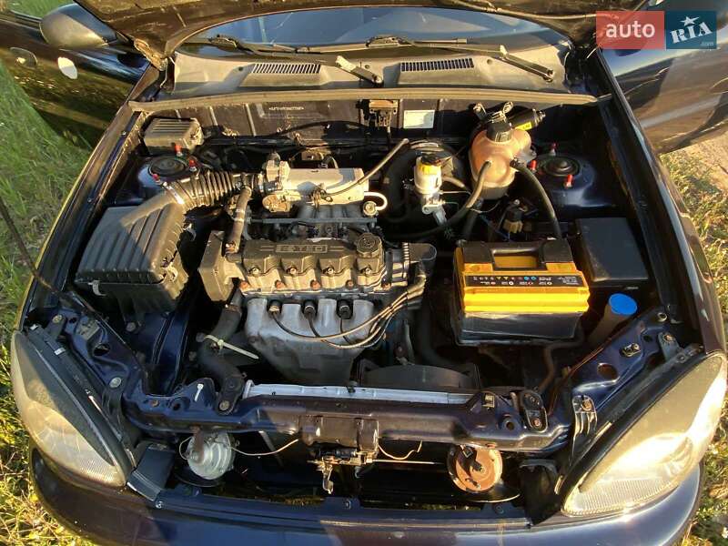 Седан Daewoo Lanos 2006 в Киеве