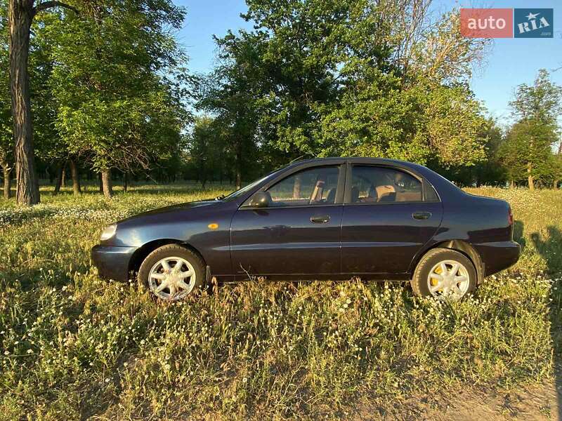 Седан Daewoo Lanos 2006 в Киеве