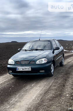 Седан Daewoo Lanos 2004 в Обухове