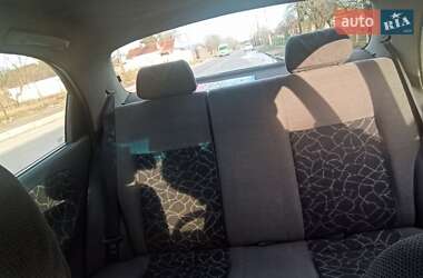 Седан Daewoo Lanos 2002 в Рівному
