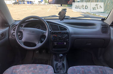 Седан Daewoo Lanos 2001 в Днепре