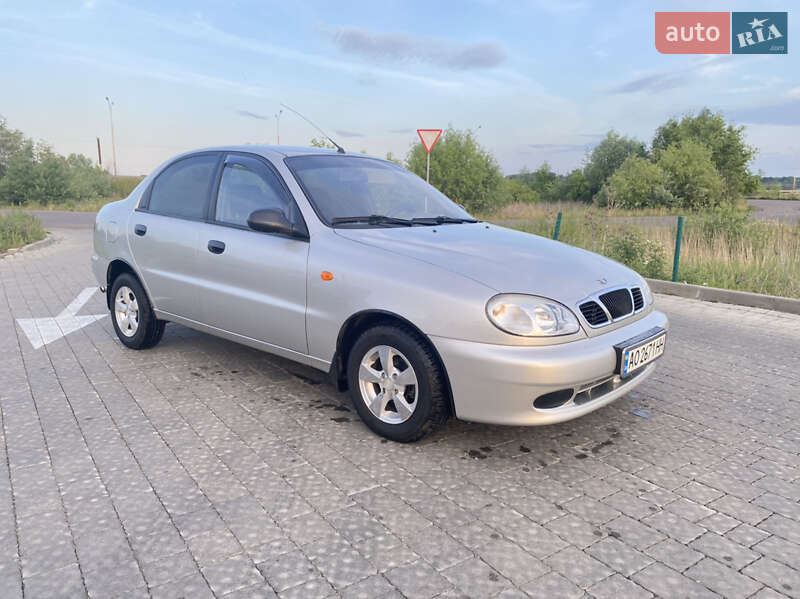 Седан Daewoo Lanos 2005 в Ужгороде