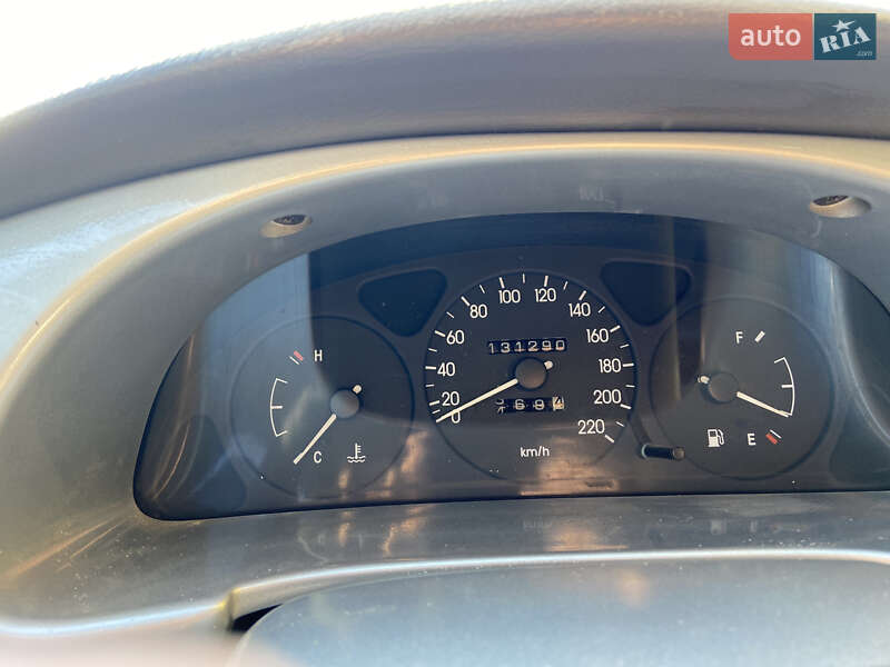 Седан Daewoo Lanos 2005 в Днепре