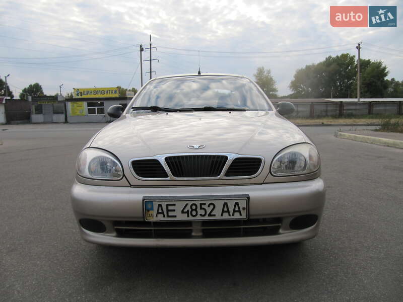 Седан Daewoo Lanos 2004 в Днепре