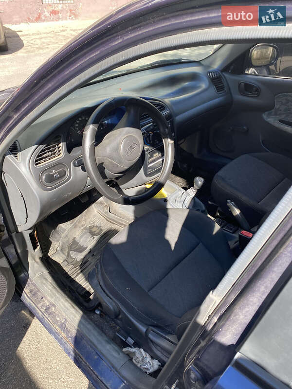 Седан Daewoo Lanos 2002 в Запорожье