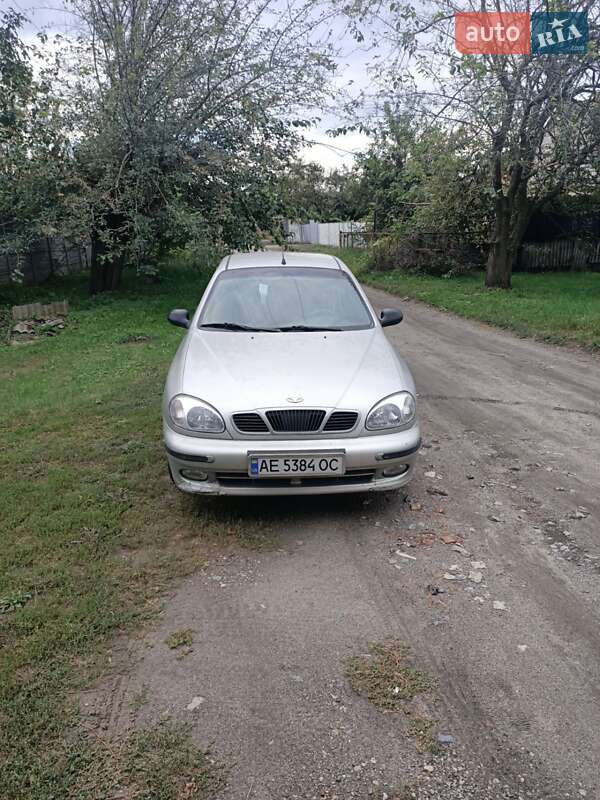 Седан Daewoo Lanos 2004 в Дніпрі