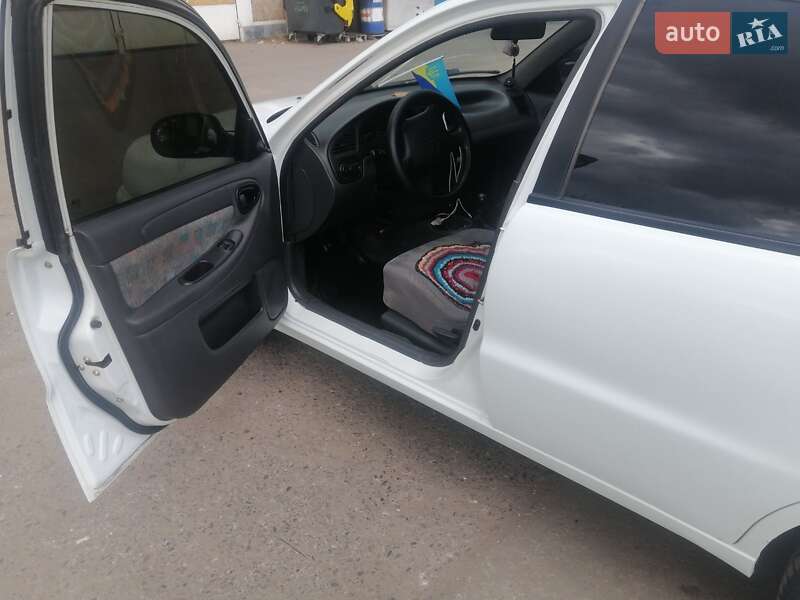 Седан Daewoo Lanos 2005 в Одессе