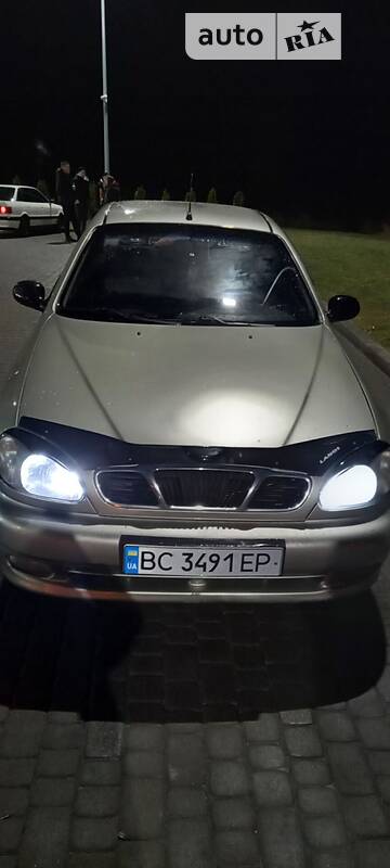 Седан Daewoo Lanos 1998 в Львове