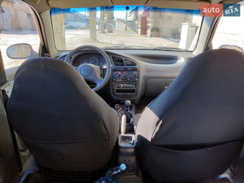 Хэтчбек Daewoo Lanos 1998 в Одессе