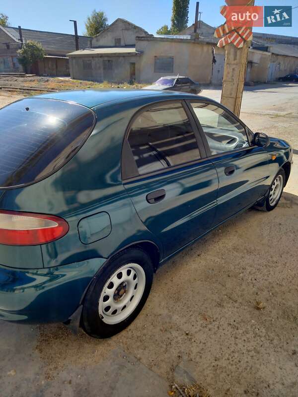Хэтчбек Daewoo Lanos 1998 в Одессе
