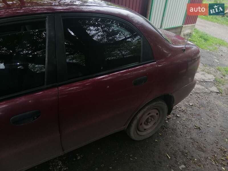Седан Daewoo Lanos 2005 в Старокостянтинові