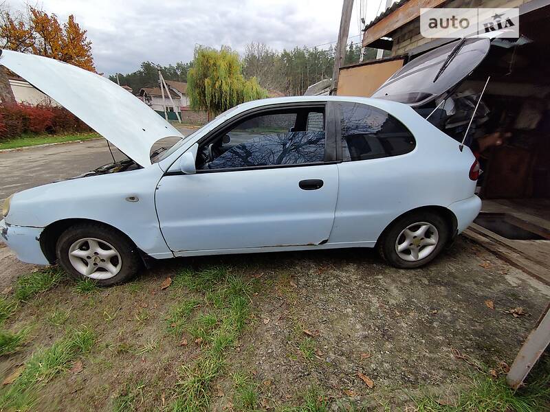 Хэтчбек Daewoo Lanos 1998 в Киеве