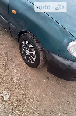 Хэтчбек Daewoo Lanos 1998 в 
