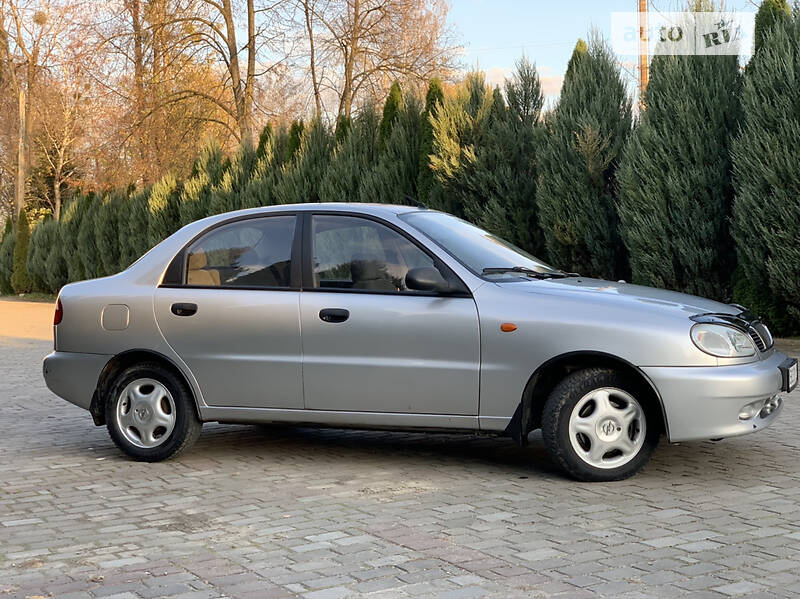 Седан Daewoo Lanos 2008 в Самборі