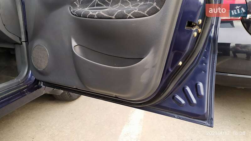 Седан Daewoo Lanos 2003 в Харькове фото 3 Седан Daewoo Lanos 2003 в Харькове