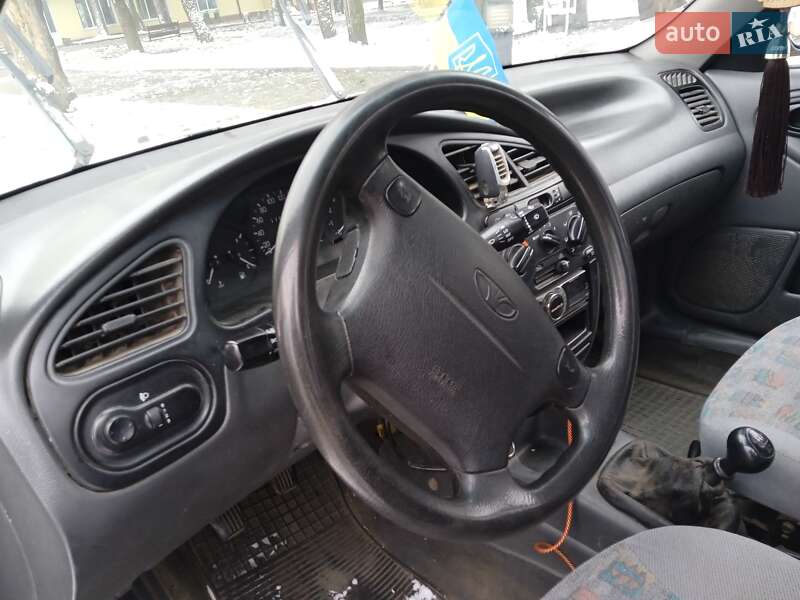 Седан Daewoo Lanos 2005 в Львові