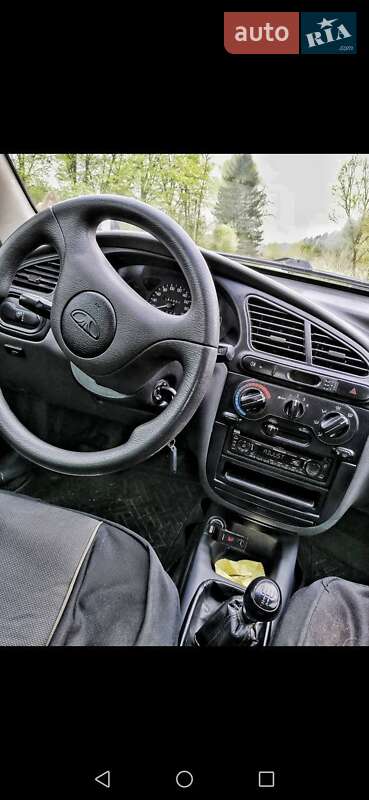 Седан Daewoo Lanos 2004 в Кременце