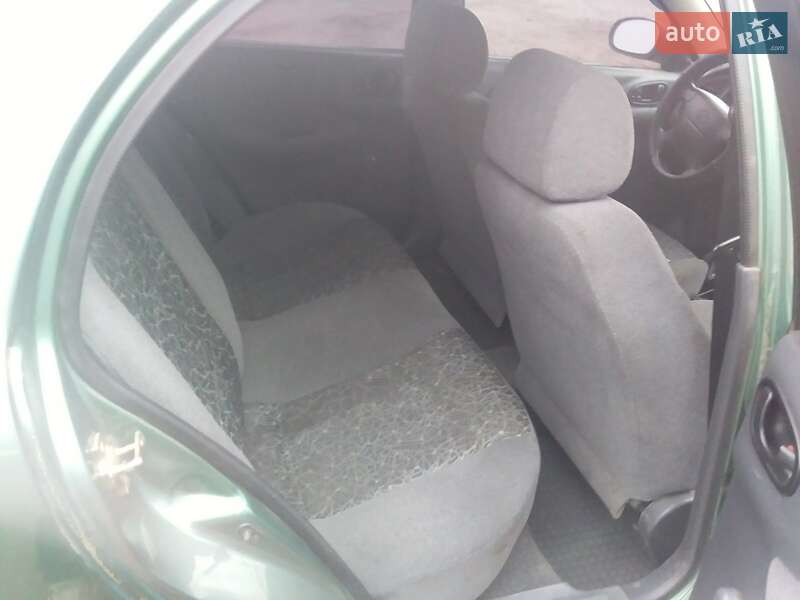 Седан Daewoo Lanos 2006 в Миколаєві