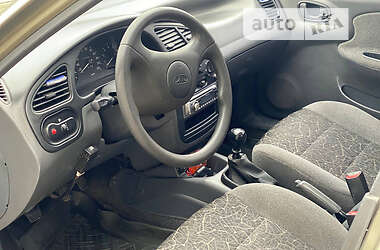 Седан Daewoo Lanos 2004 в 