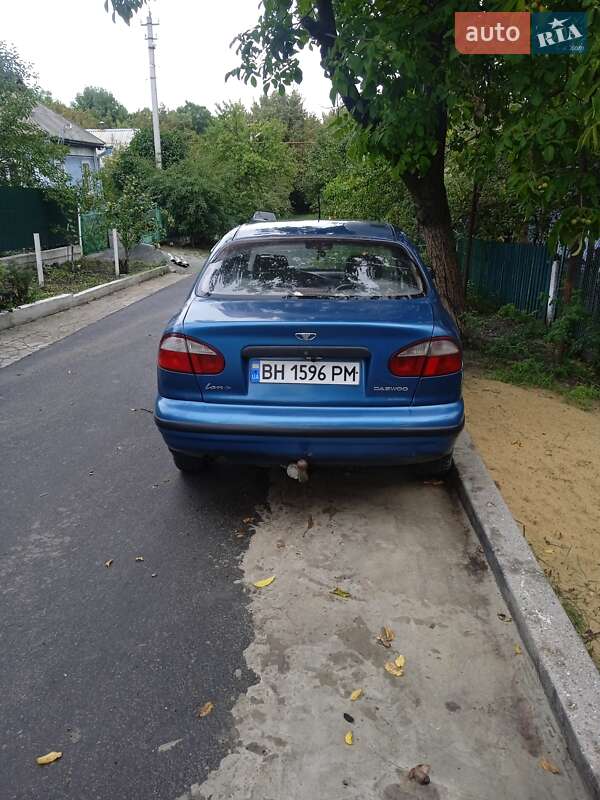 Седан Daewoo Lanos 2001 в Подільську