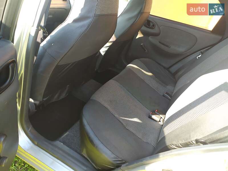Седан Daewoo Lanos 2008 в Покрове