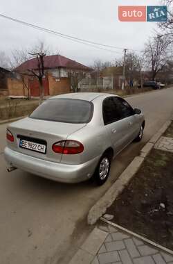 Седан Daewoo Lanos 2004 в Николаеве