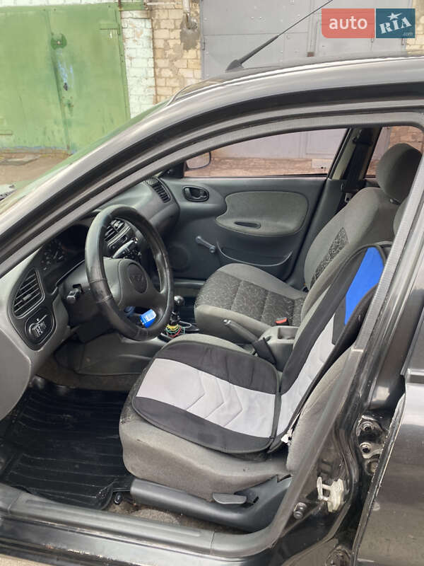 Седан Daewoo Lanos 2008 в Дубні