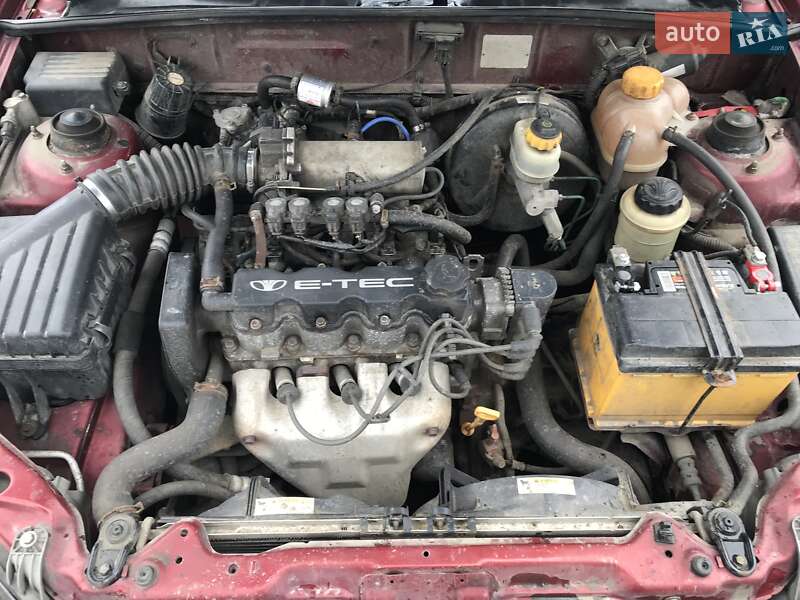 Седан Daewoo Lanos 2002 в Харькове