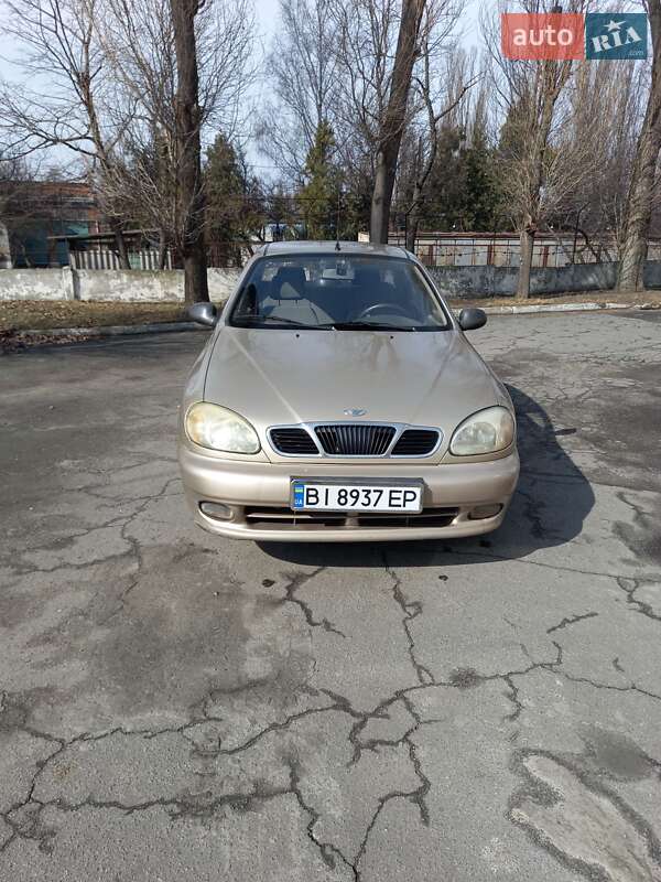 Седан Daewoo Lanos 2008 в Горишних Плавнях