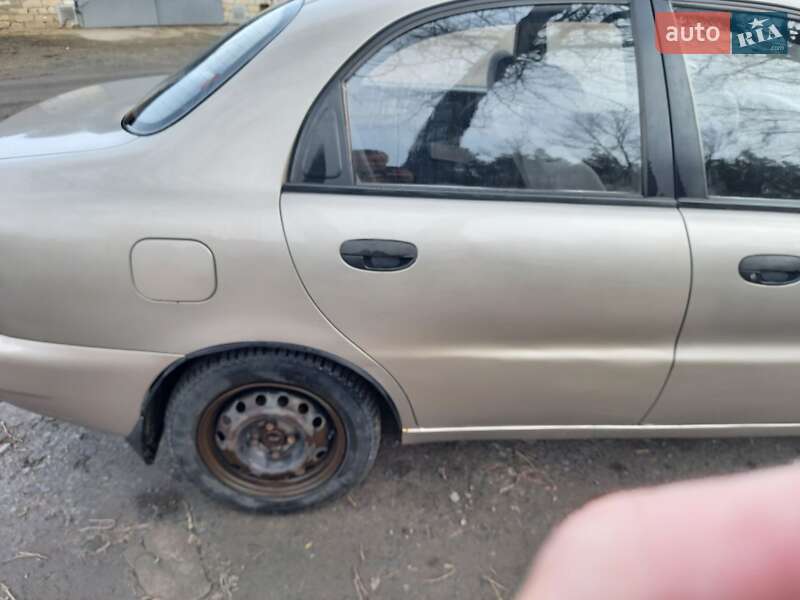 Седан Daewoo Lanos 2008 в Горишних Плавнях