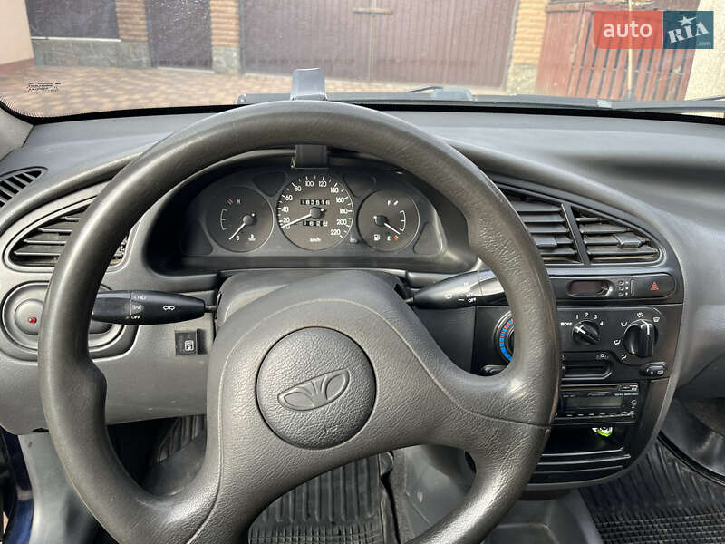 Седан Daewoo Lanos 2003 в Киеве